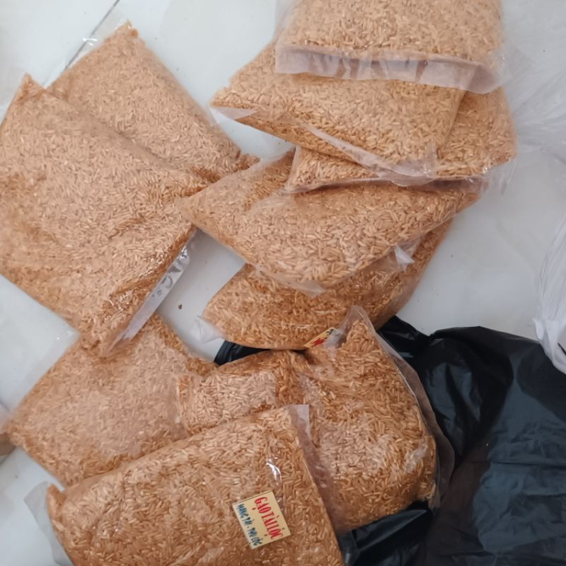 Bán buôn bán sỉ 1kg gạo vàng Thần Tài mang Tài thu Lộc