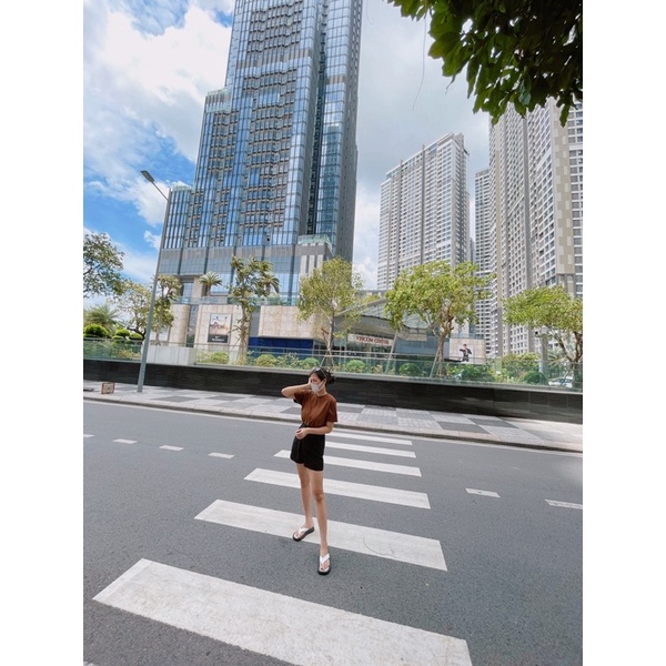 [Mã FAMARAL1 giảm 10K đơn 50K] SET OLD SCHOOLQuần short ống rộng phối cùng áo thun siêu vintage