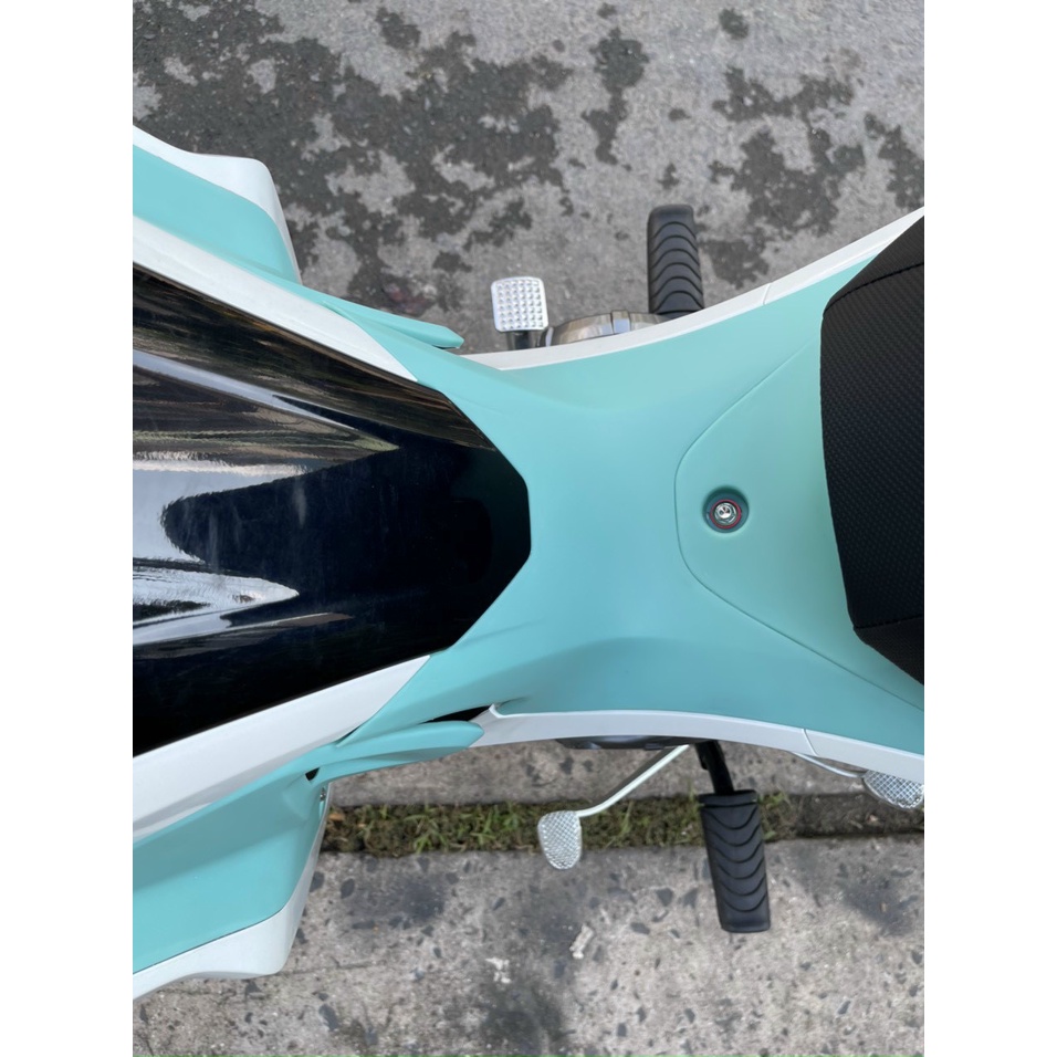 Dàn áo nhám xe Future led