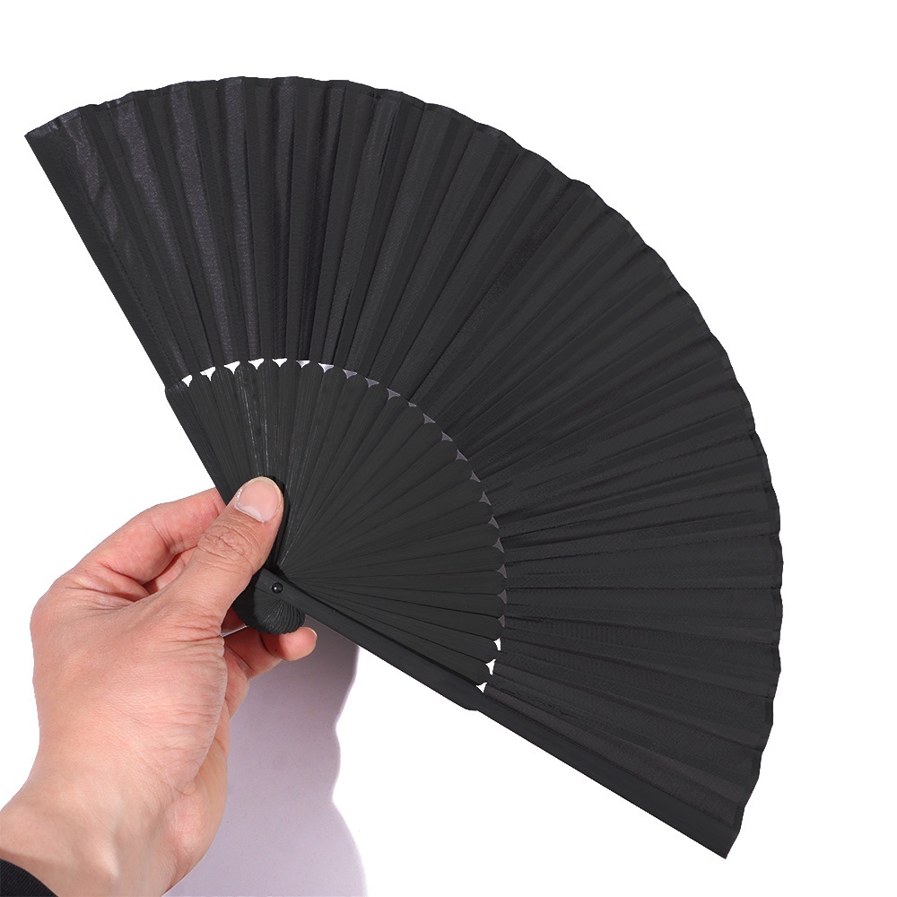 Quạt xếp bằng lụa màu đen kích thước 8.27" phong cách Trung Hoa