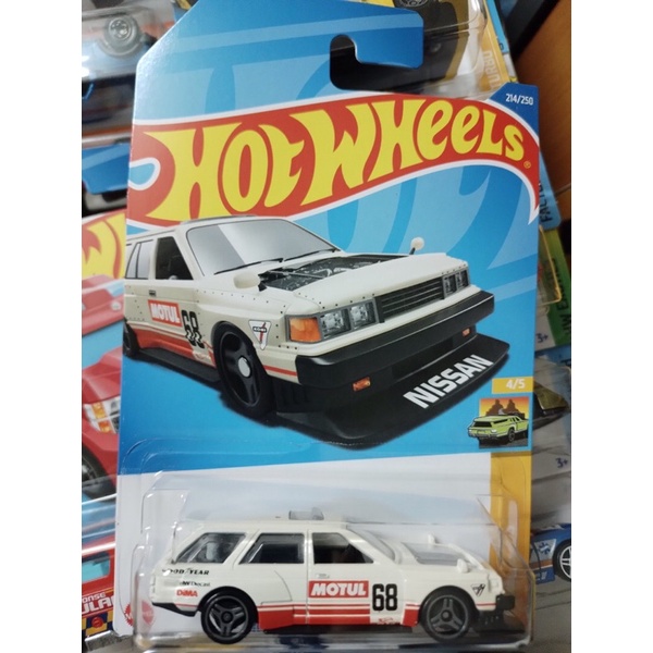 Xe mô hình Hot Wheels Nissan Maxima Drift Car