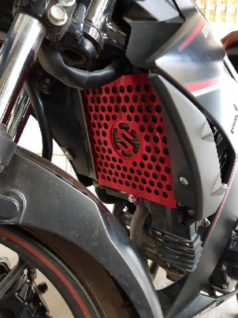 Miếng che bảo vệ két nước cho Raider Fi - Satria Fi - Gsx - Mẫu S không lưới màu đỏ