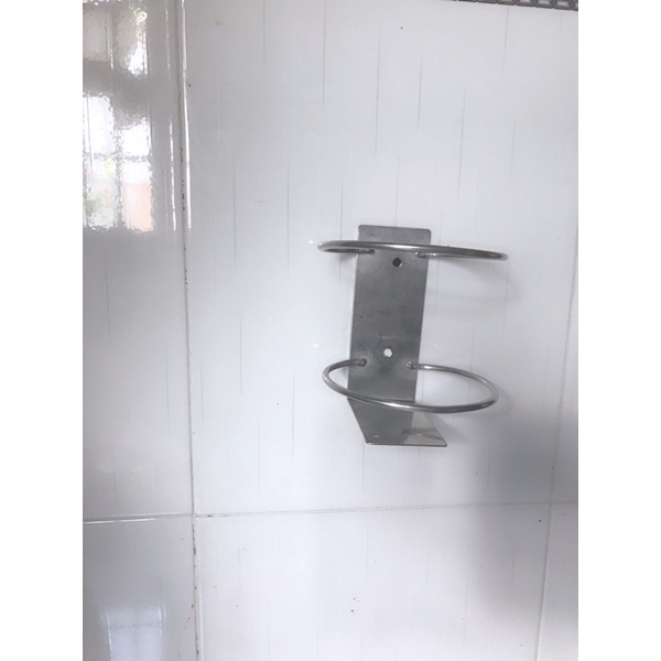 Giá để Nước Rửa Tay bằng Inox 304 không gỉ, giá đỡ nước rửa tay dùng cho chai nước rửa tay 500ml, sạch sẽ và dễ vệ sinh. | BigBuy360 - bigbuy360.vn