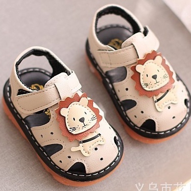 Sandal tập đi cho bé trai, bé gái  có kèn kêu Chít Chít chống trơn trượt