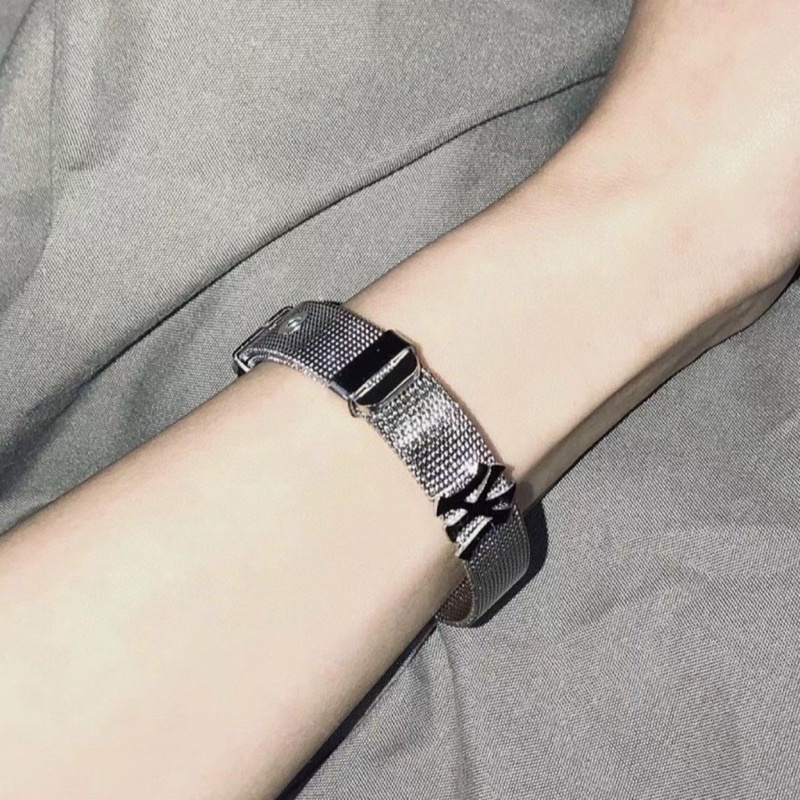 Vòng tay titan Unisex Nam Nữ kèm túi hộp