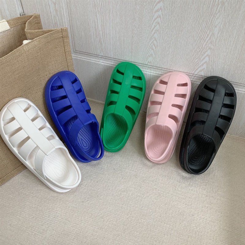 Giày Sandal Đục Lỗ Đế Dày Bằng EVA Chống Trượt Phong Cách La Mã Thời Trang Mùa Hè Hàng Mới Dành Cho Bạn Nữ Mang Đi Biển