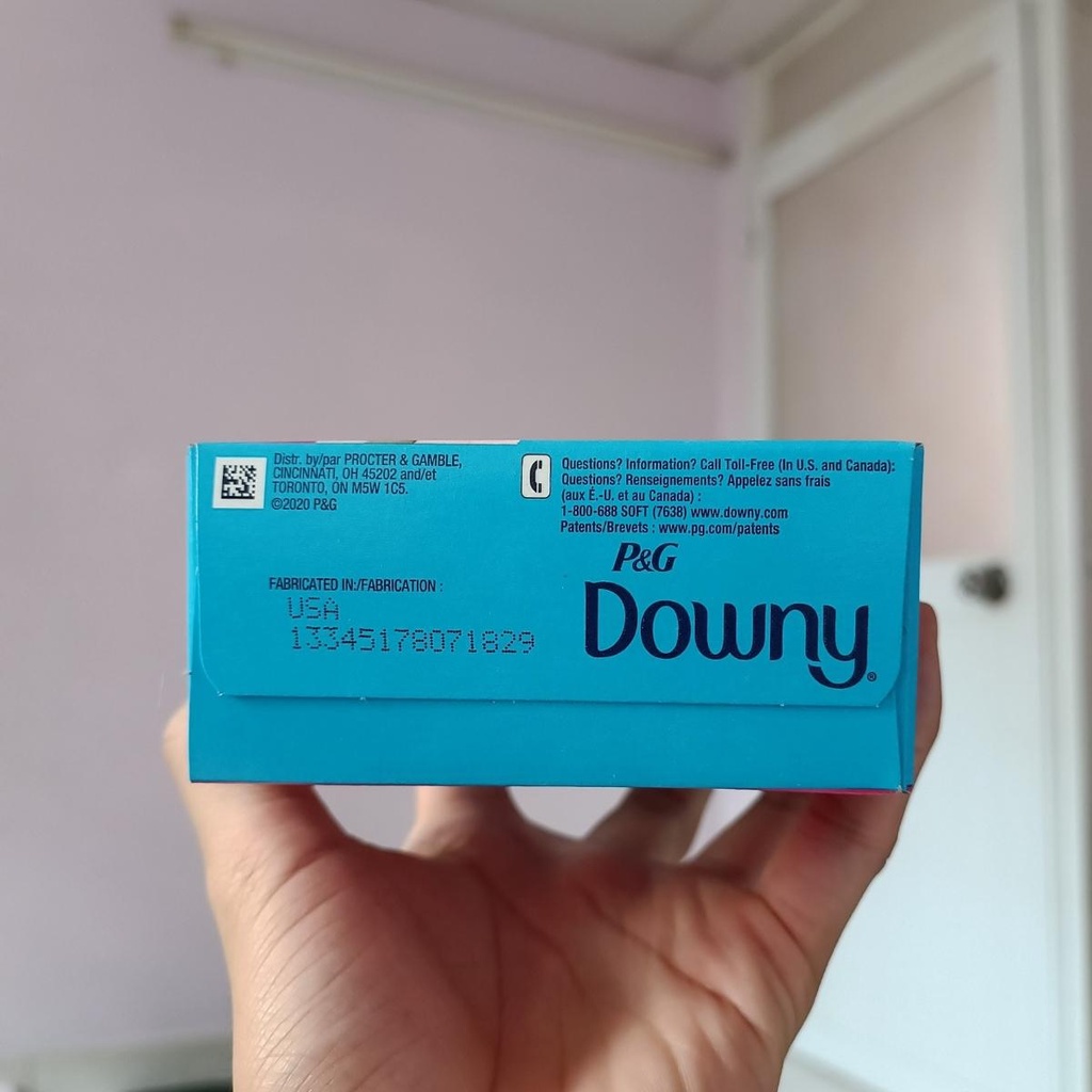 Giấy thơm quần áo Downy April Fresh hộp 80 tờ -  Giấy xả thơm và làm mềm vãi, hạn chế tĩnh điện vào mùa khô
