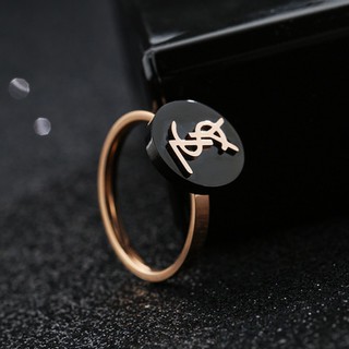 Nhẫn Mặt Tròn Titan Không Đen TT 1769