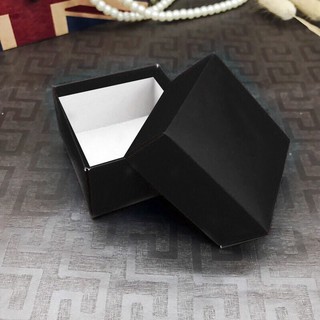 Hộp đựng đồng hồ màu đen