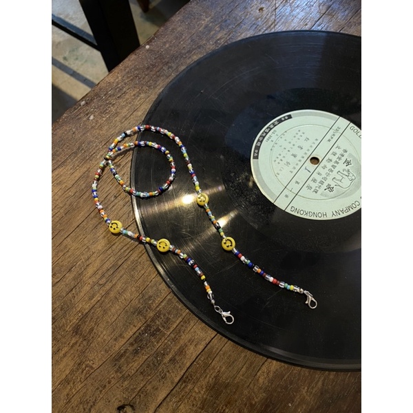 Dây đeo khẩu trang mặt cười vàng