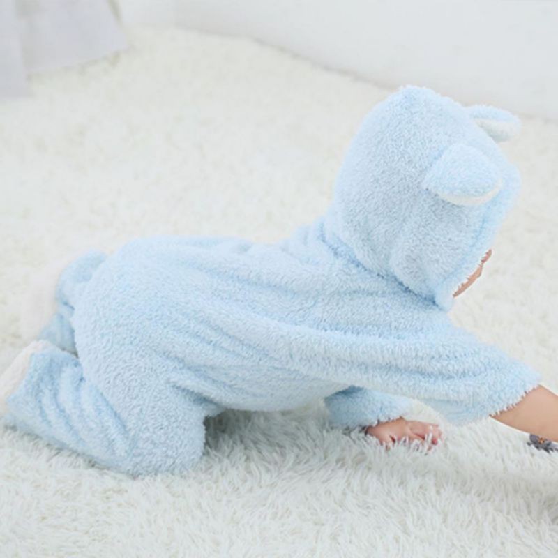 Bộ đồ liền thân bằng cotton dài tay có nón trùm đầu giữ ấm cho bé