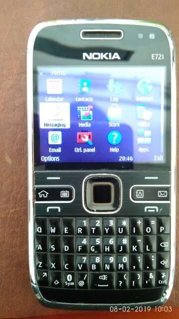 Điện thoại nokia e72 ( pin+sạc) cũ zin chính hãng