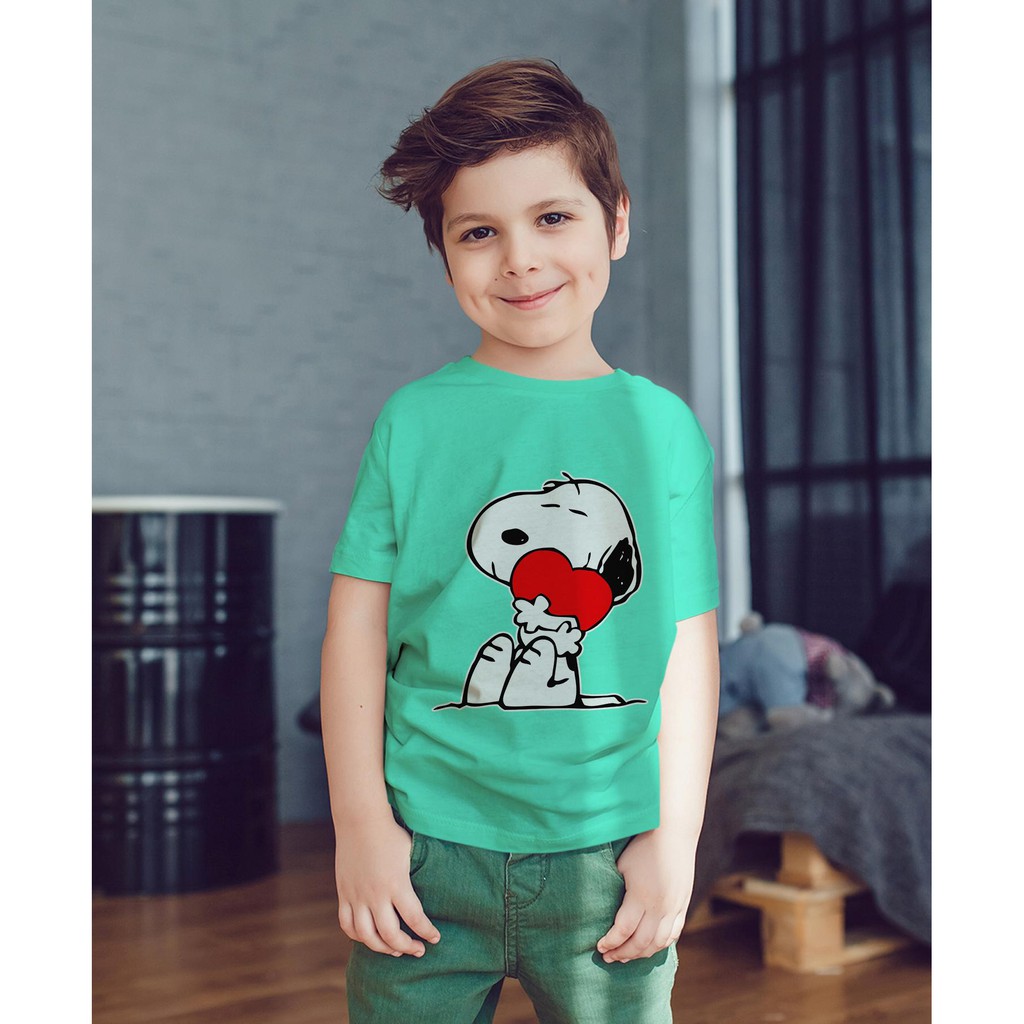 Áo thun Trẻ em in hình Snoopy ôm trái tim Cotton Thun - Dẽ Thương