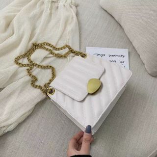 Túi đeo chéo nữ dây xích