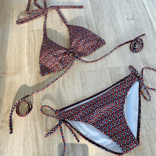 bikini 2 mảnh dây dài xoắn ngực