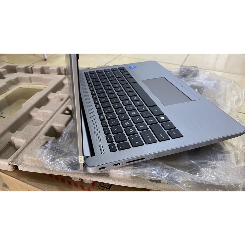 Laptop HP 240 G8 i5 1135G7/8GB/512GB/Win10 (3D3H7PA) | BigBuy360 - bigbuy360.vn