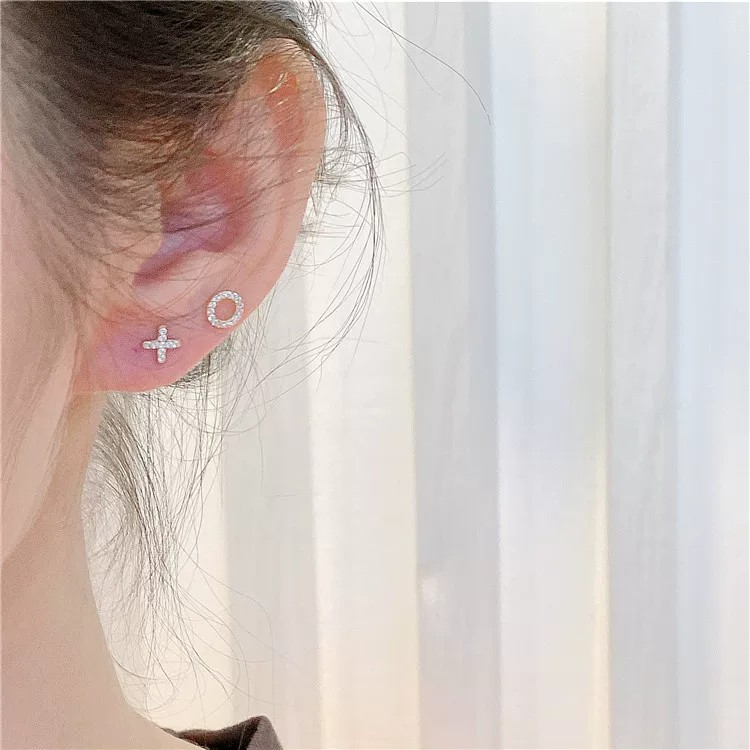 Bông tai bạc nữ chữ cái X O trò chơi tuổi thơ DaLiA Jewelry khuyên tai bạc 925 không gỉ