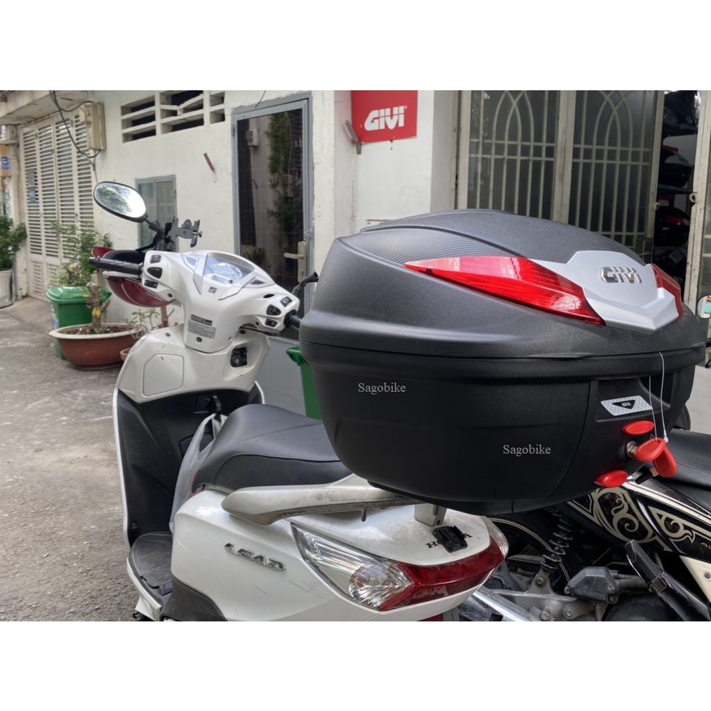 Thùng xe Lead, thùng Givi B360N kèm đế và ốc gắn trên xe Lead, hàng Givi chính hãng, bảo hành 2  năm