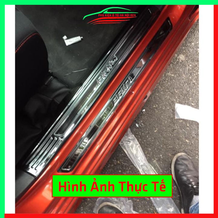 Ốp bậc cửa nẹp bước chân TITAN ô tô Honda Brio 2018-2023 chống trầy bảo vệ xe
