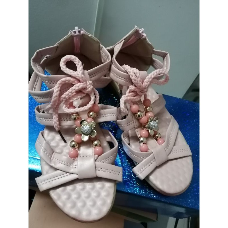 Sandal hồng baby có khóa kéo sau sz 36