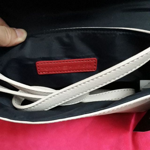 Túi đeo chéo nữ TOMMY HILFIGER - USA