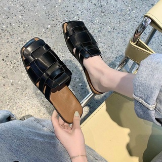 Sục thời trang mũi rọ