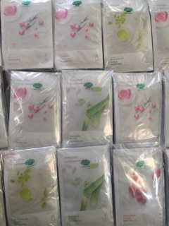 MẶT NẠ GIẤY INNISFREE ITS REAL SQUEEZE MASK.