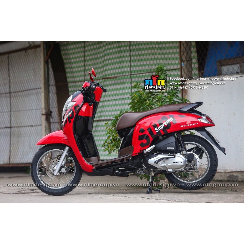 Tem Scoopy - mẫu Supreme