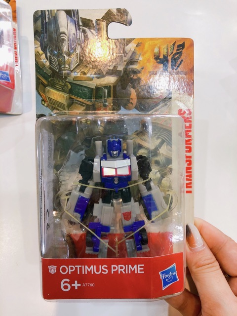 Robot biến hình oto Optimus Prime