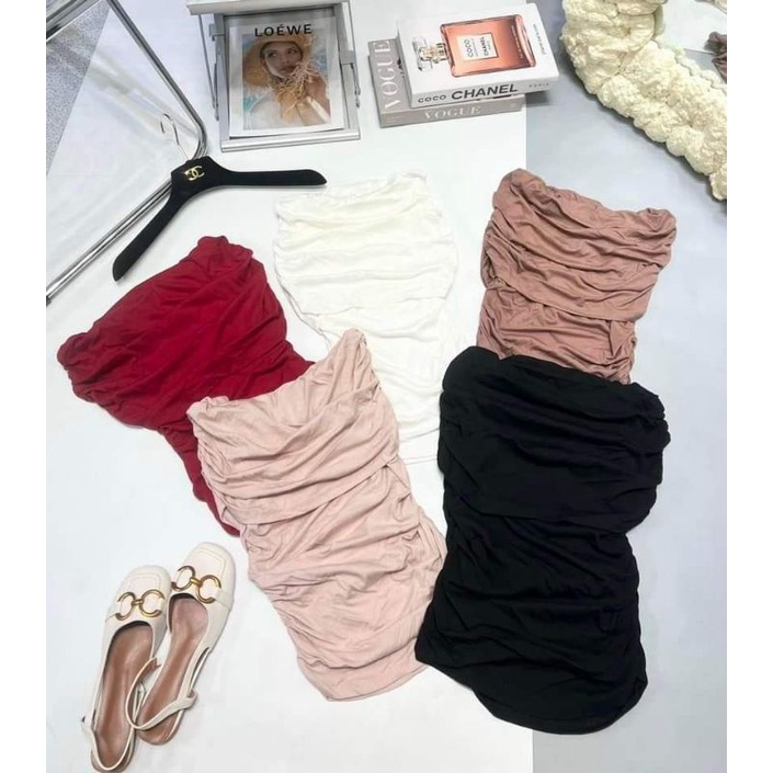 Áo trễ vai rúm xinh xắn