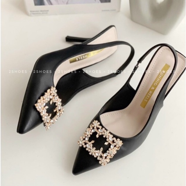 Giày Sandal cao gót quai thun sau hiệu hoa đá liti D30 (Form rộng đi lùi size)