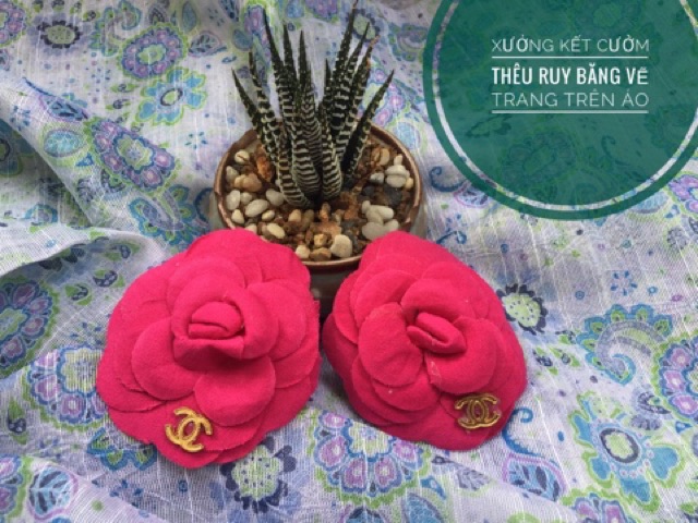 Hoa cài áo