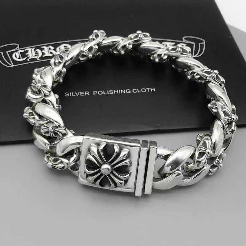 VÒNG TAY CHROME HEART THÉP TITAN CH-36 -Vòng titan Chrome heart bản lớn CH-36/ Chrome heart bracelet