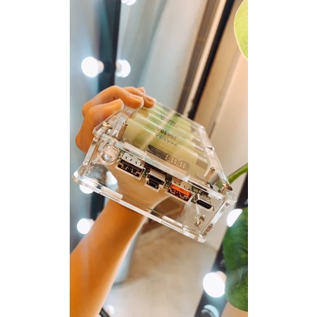 Box sạc dự phòng mica 26650