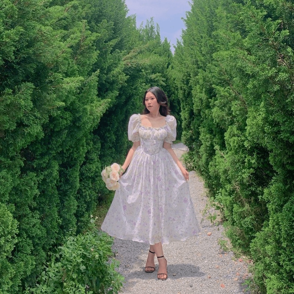 ĐẦM VOAN MỘT NGÀY NGẬP NẮNG VÀ CÁC CHỊ EM NÊN MẶC MỘT CHIẾC ĐẦM TRẮNG UP