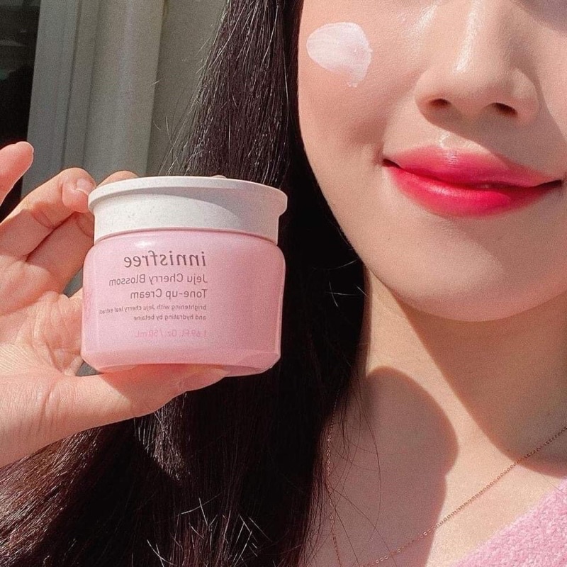 Kem Dưỡng Trắng Da Innisfree Jeju Cherry Blossom Tone-Up Cream 50ml | BigBuy360 - bigbuy360.vn