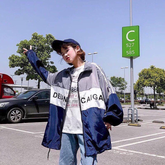 ÁO KHOÁC GIÓ CHẠY VIỀN TAY IN CHỮ