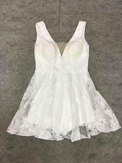 Đầm ren