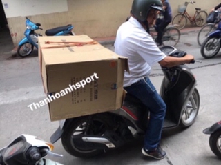 Máy bắn bóng bàn Y&T A9