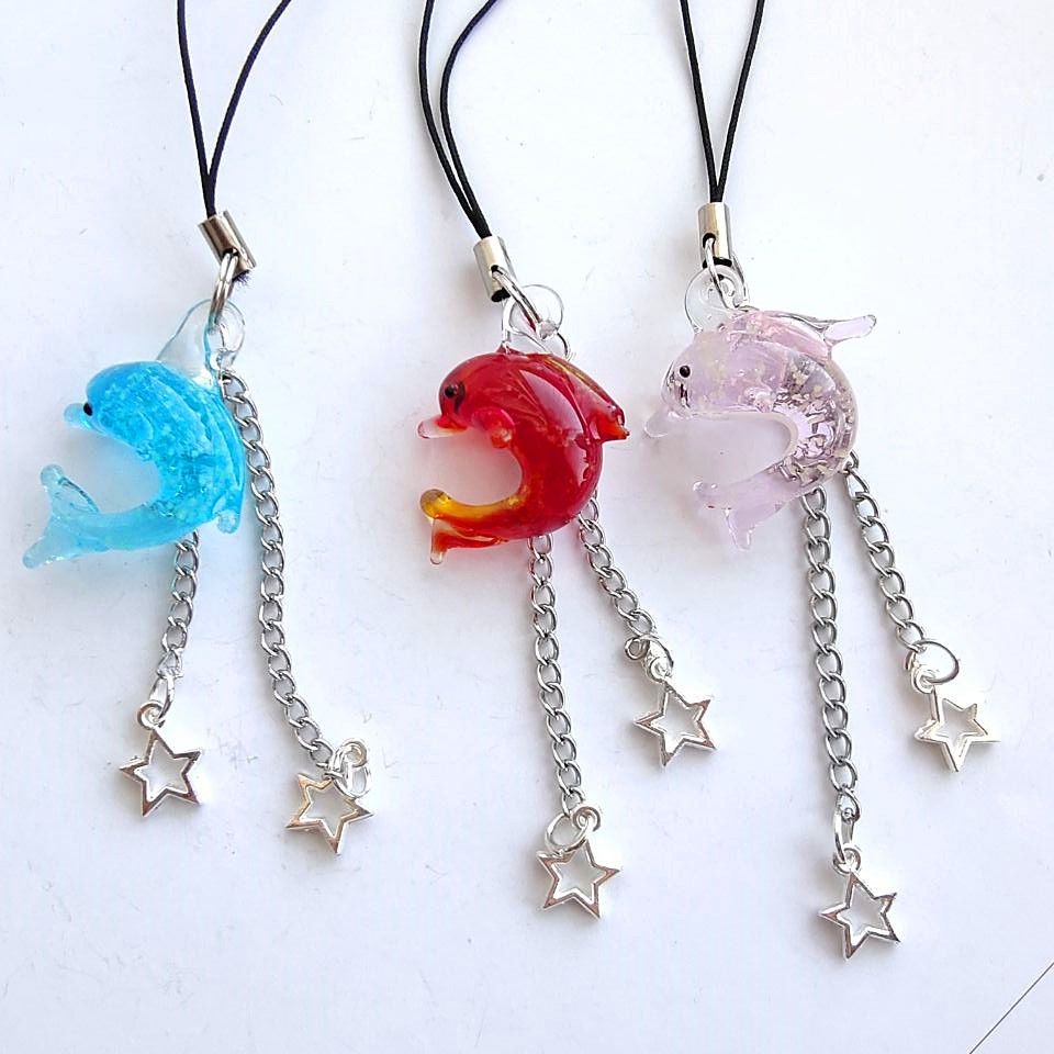 Dây Đeo Điện Thoại Mặt Kính Dạ Quang Chống Thất Lạc Hình Cá Heo Hồng / Xanh Dương Cho Cặp Đôi