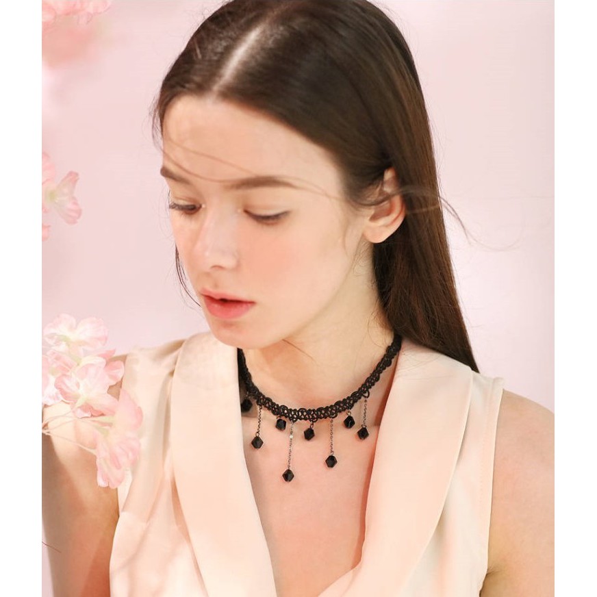 Vòng chocker đính hạt đen tua rua đơn sắc VC22