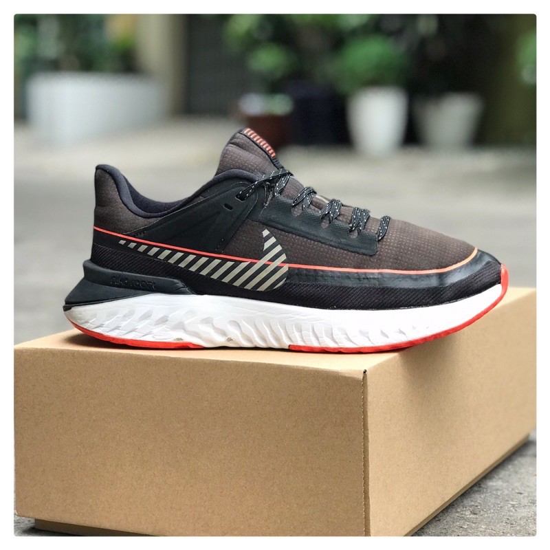 40 - giày thể thao - N LEGEND REACT