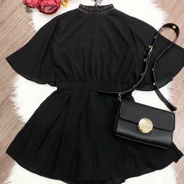 Thanh lý và quần ao👙👙 ,Jum ,đầm 👗👗,giay Dep👡👠 giá chỉ 20k.. Chia sẻ bài tặng đầm nha mấy c đẹp
