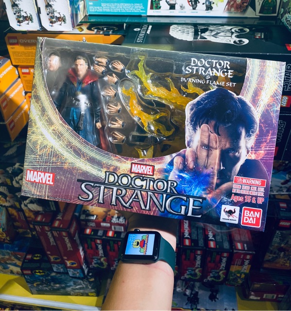 Mô hình Shf Marvel chính hãng Bandai - Doctor Strange - Phiên bản full lửa