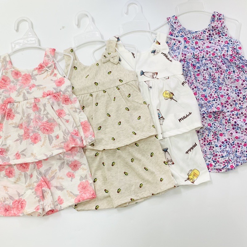 Bộ cotton đùi áo đính nơ bé gái