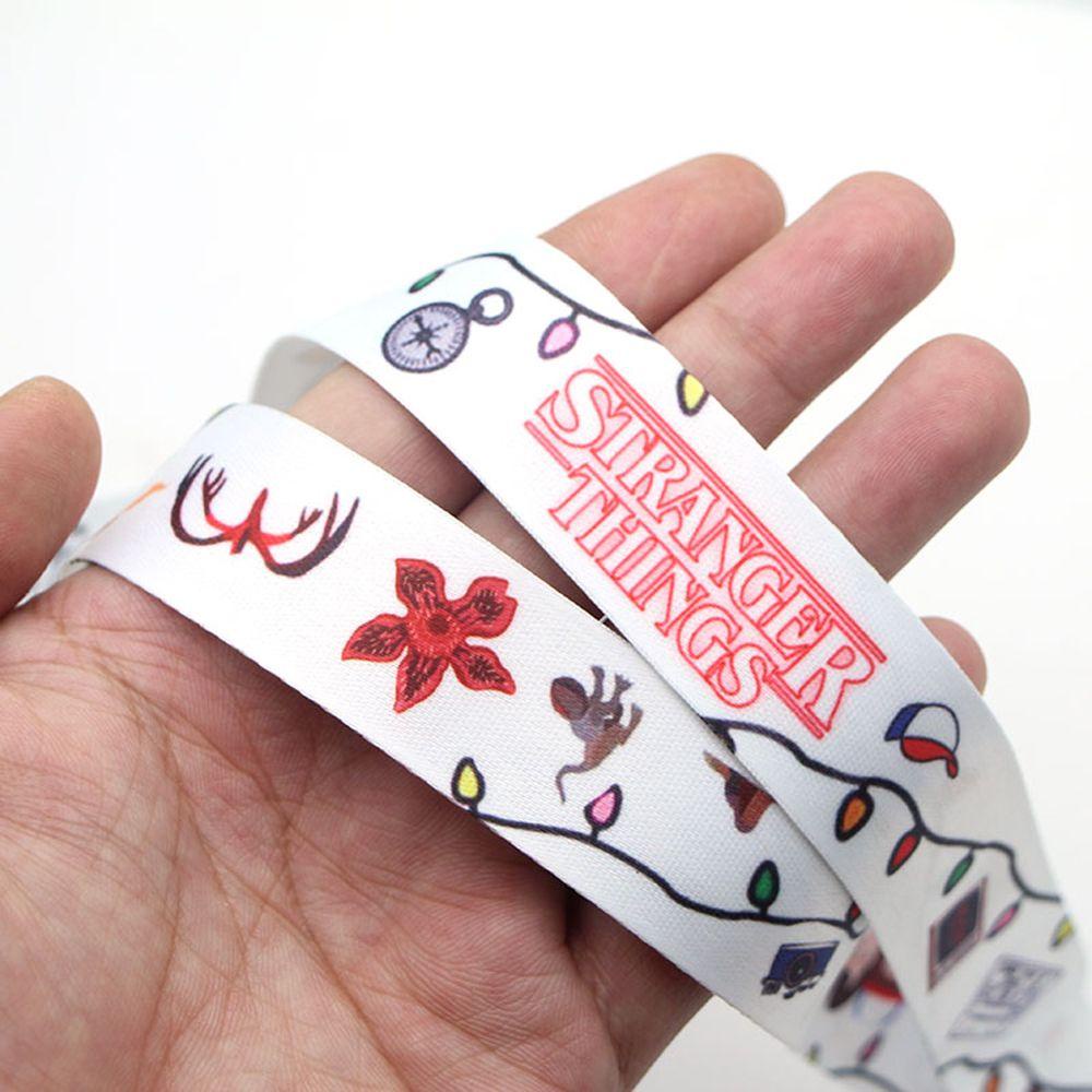 Dây Đeo Thẻ ID / Điện Thoại Họa Tiết Stranger Things Dễ Thương