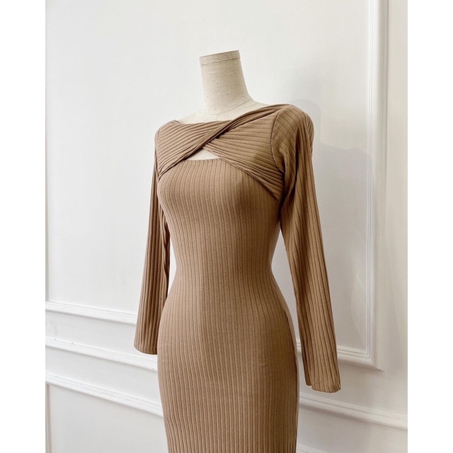 Body thun gân tay dài