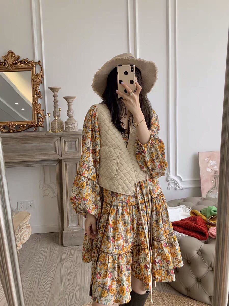 Áo khoác sát nách dáng rộng phối ren thời trang 2020 | BigBuy360 - bigbuy360.vn