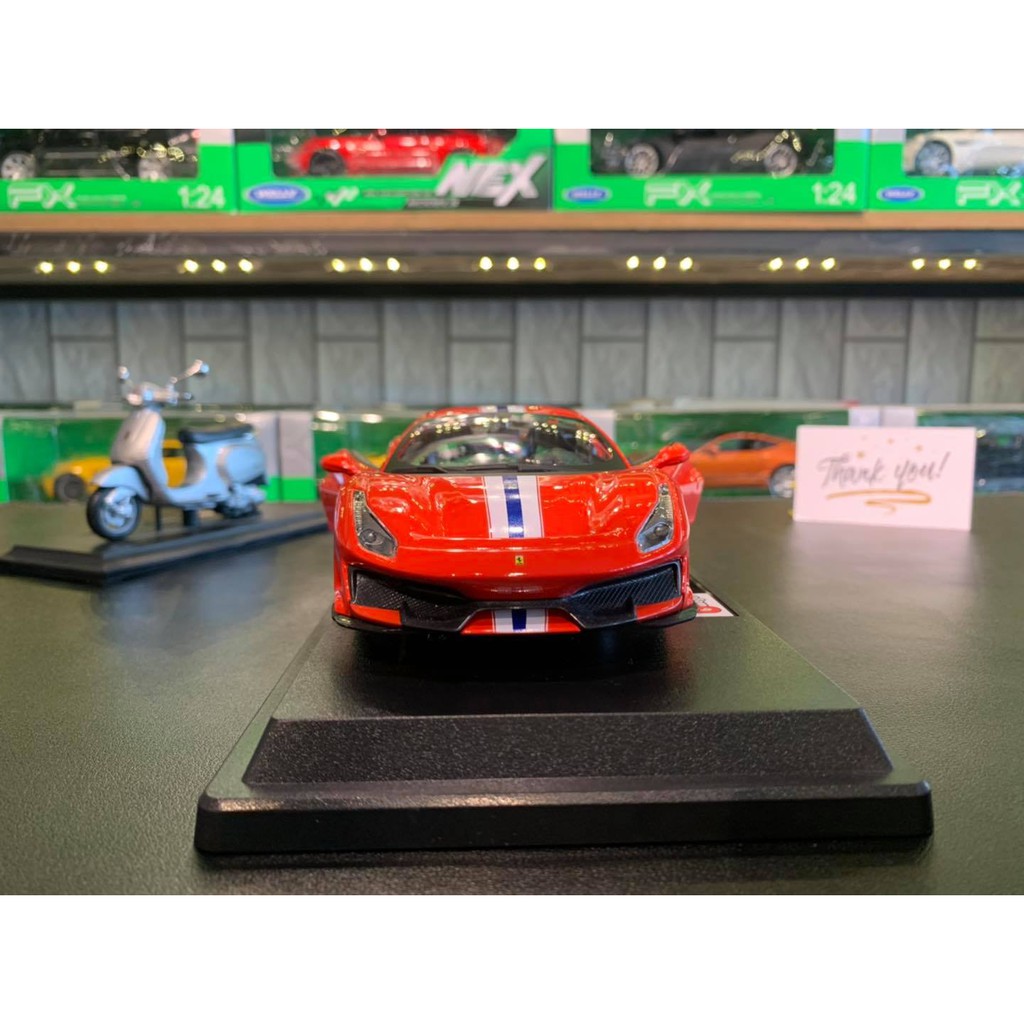 Xe mô hình Ferrari 488 Pista tỷ lệ 1:24 của hãng Bburago
