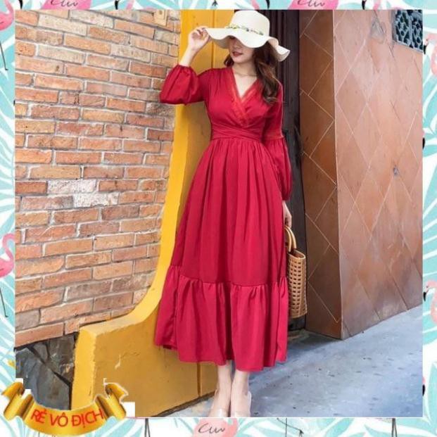 Đầm đỏ tay dài dáng maxi viền ren thắt nơ eo